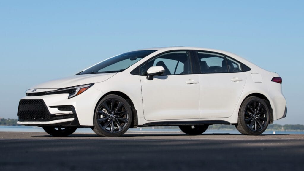 2026toyotacorollacorollahybridsedanfwdawd 19