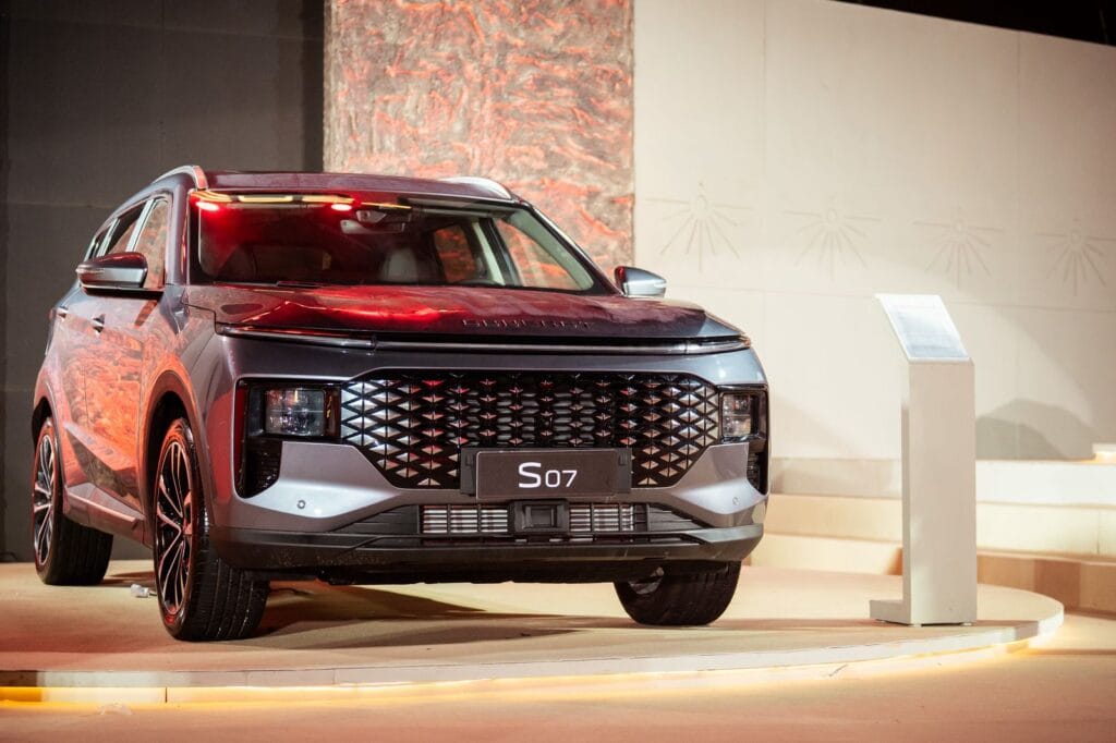 سوإيست Soueast تنافس بقوة وتدخل قائمة الخمسة الكبار في سوق السيارات بمصر