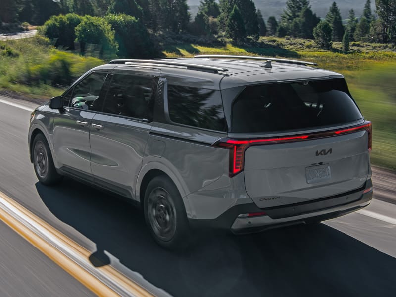 كيا كرنفال Kia Carnival.. لماذا تٌعد الخيار المثالي للعائلة المصرية؟