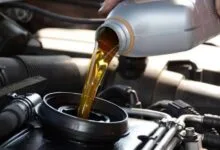 كل ما تريد معرفته عن زيت الفتيس.. متى يتم تغييره؟ وهل يؤثر على عزم السيارة؟