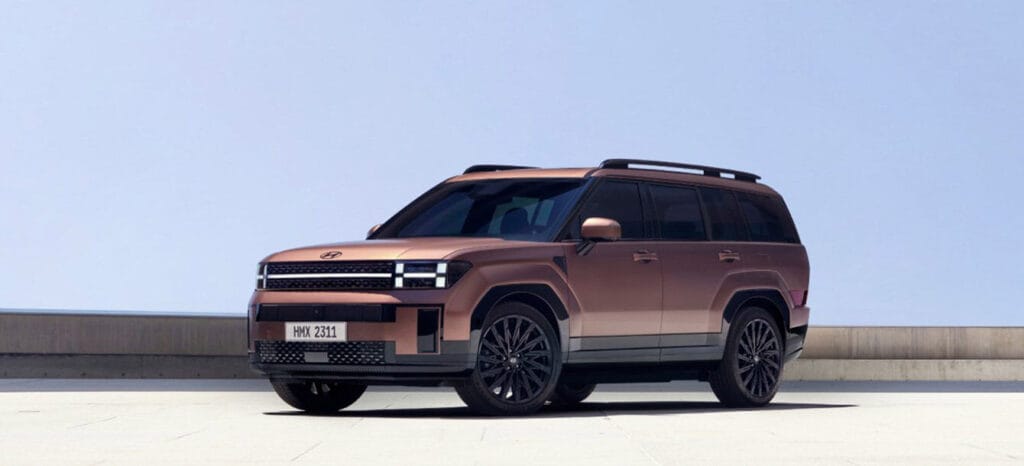 هيونداي سانتافي Santa Fe الجديدة بتخفيضات حتى 250 ألف جنيه.. السعر والمواصفات 6 the all new santafe mx5 gallery ex 11 copper santafe left sideview pc