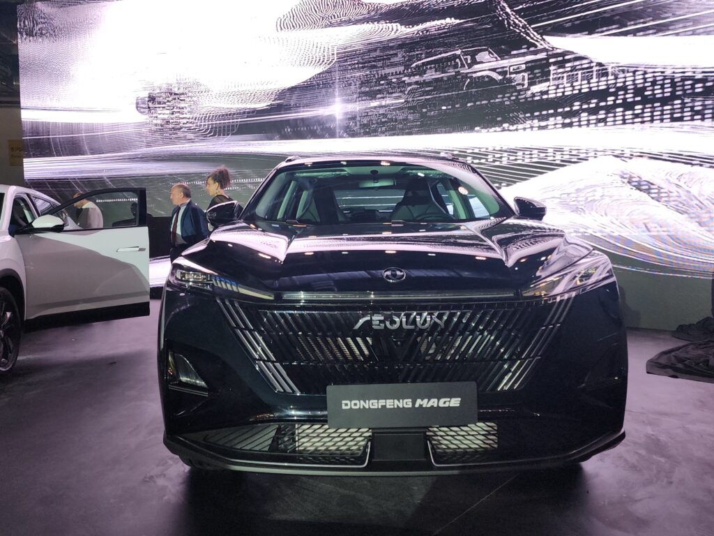 دونج فينج ماج Dongfeng Mage