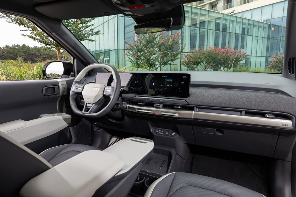 كيا مصر تطلق سيارة EV3 الكهربائية قريباً