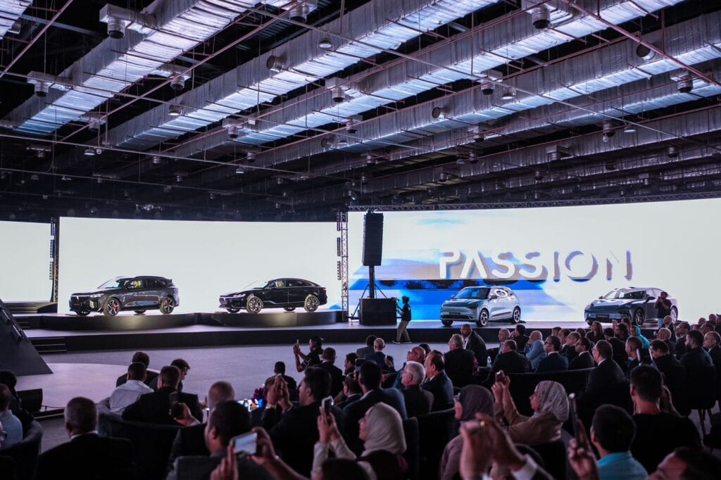 SN Automotive تفتح باب الحجز لأول دفعة من سيارات دونج فينج