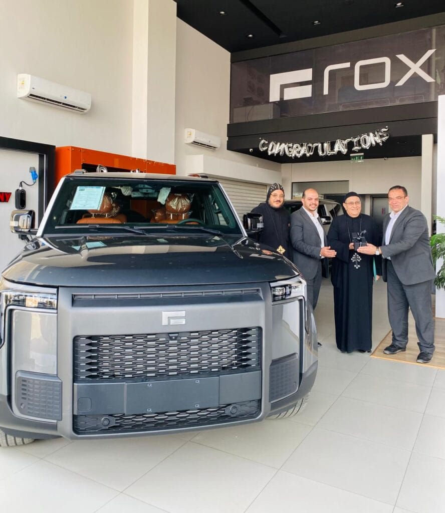 «نور الدين الشريف» تبدأ تسليم سيارات ROX 01 الجديدة