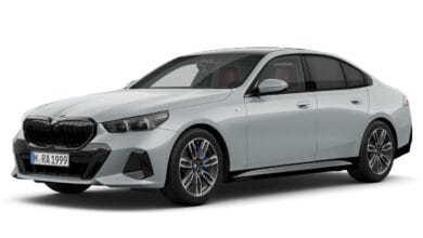 BMW تُطلق الفئة الجديدة 520i M Sport في مصر.. السعر والمواصفات