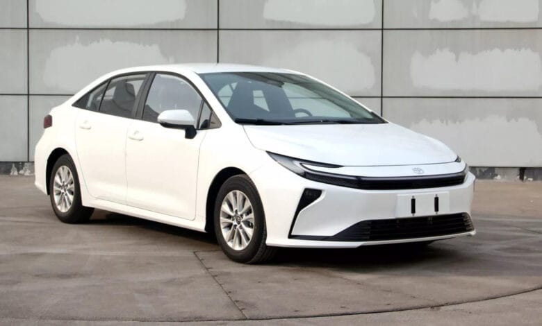 تسريب صور ومواصفات تويوتا كورولا 2026 فيس ليفت المجددة