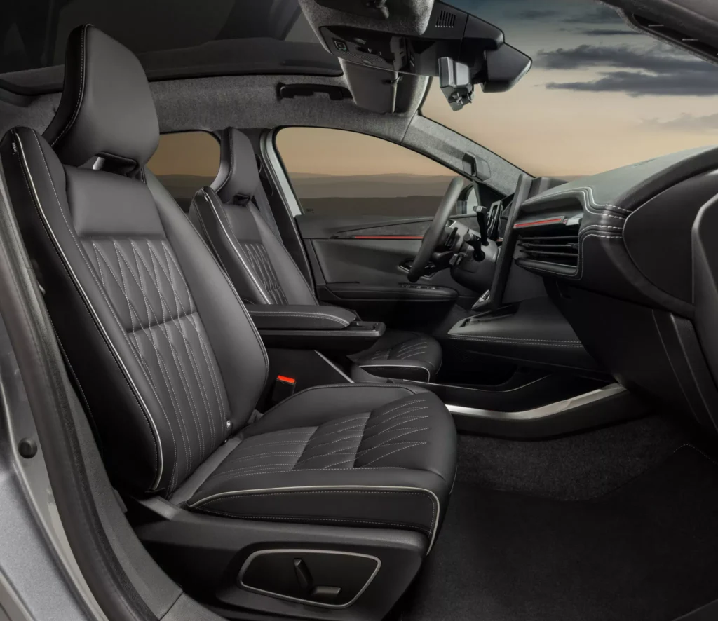 ميتسوبيشي إكليبس كروس EV الكهربائية