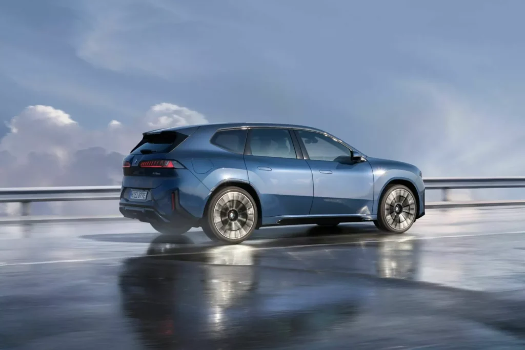 بي إم دبليو BMW iX3 الجديدة 2026 .. مستقبل Neue Klasse بسعر يربك المنافسين