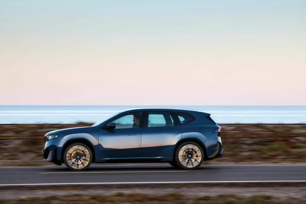 بي إم دبليو BMW iX3 الجديدة 2026 .. مستقبل Neue Klasse بسعر يربك المنافسين
