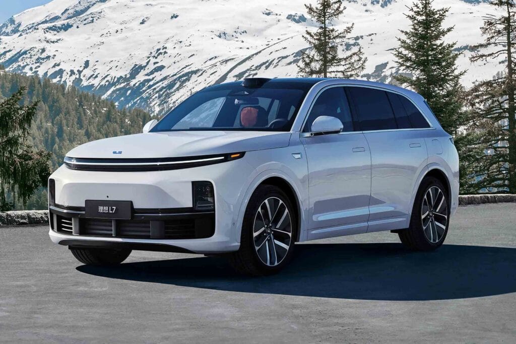 لي أوتو LI AUTO.. تنين صيني جديد يهدد عمالقة السيارات الكهربائية في مصر