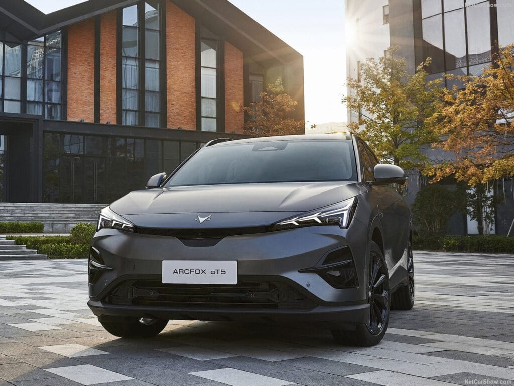 أرك فوكس ألفا T5 Arcfox Alpha T5