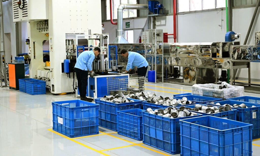 المنصور تفتتح مصنع “ماك” لفلاتر السيارات باستثمارات 11 مليون دولار