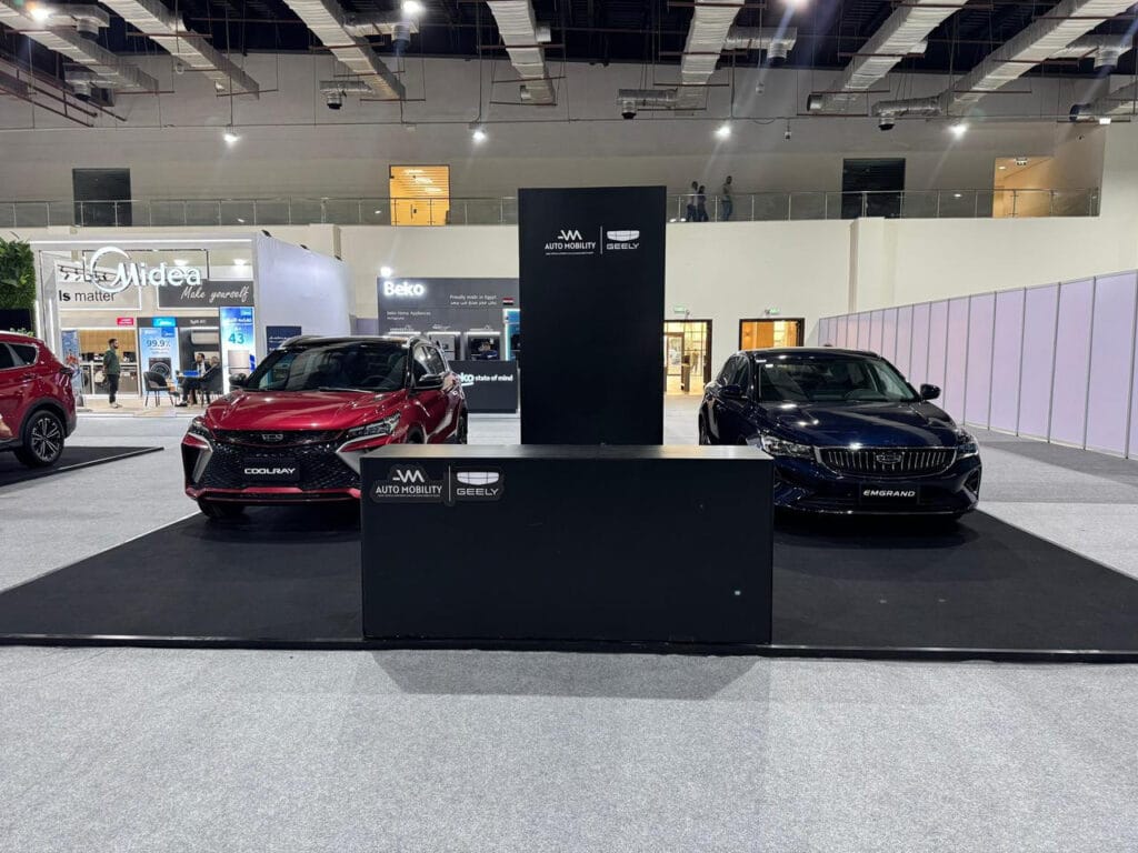 جيلي أوتوموبيليتي تستعرض إمجراند وكولراي المجمعتين محليًا في TransMEA 2025