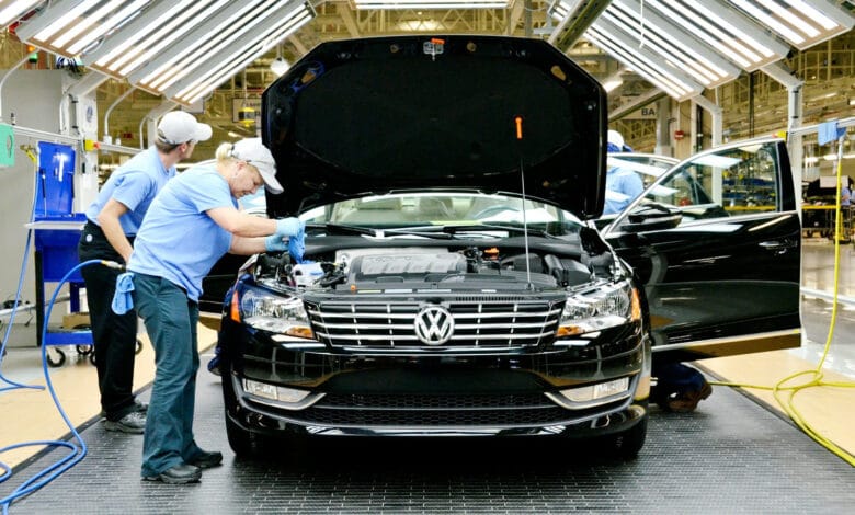 فولكس فاجن الألمانية تخطط لإنشاء مصنع سيارات متكامل في مصر