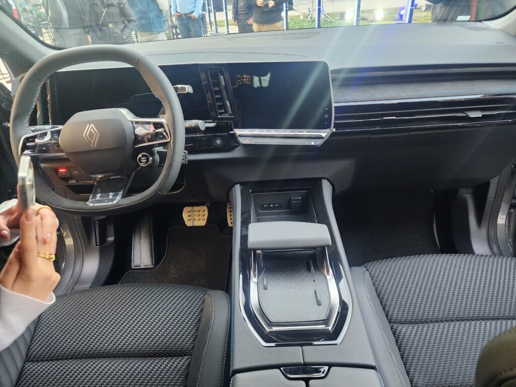 رينو أوسترال Facelift في مصر بتحديثات جديدة وتكنولوجيا أوروبية