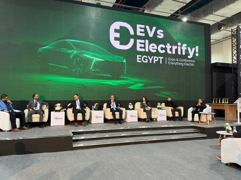 قمة مصر للسيارات الكهربائية