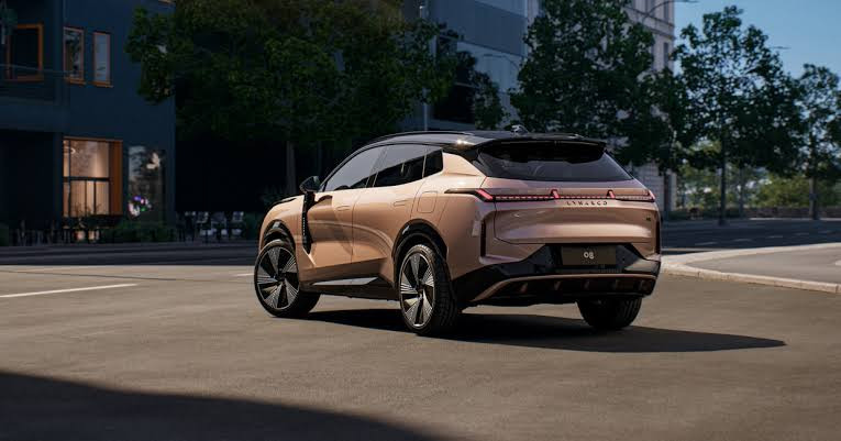 لينك آند كو LYNK & CO 08