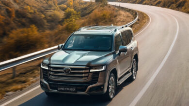 تويوتا لاند كروزر 300 هايبرد 2026