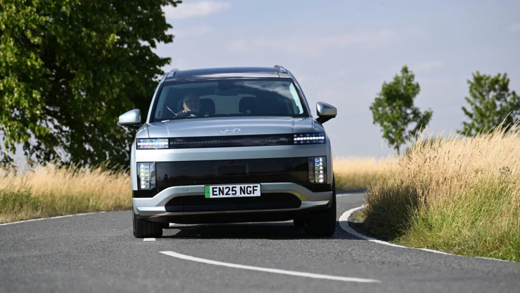 هيونداي أيونيك 9