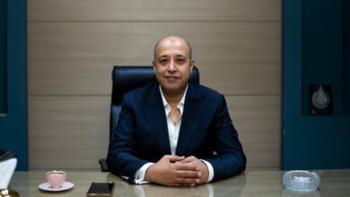 بعد تحذير السيسي.. حذر بين تجار السيارات من البيع بـ «الأوفر برايس»