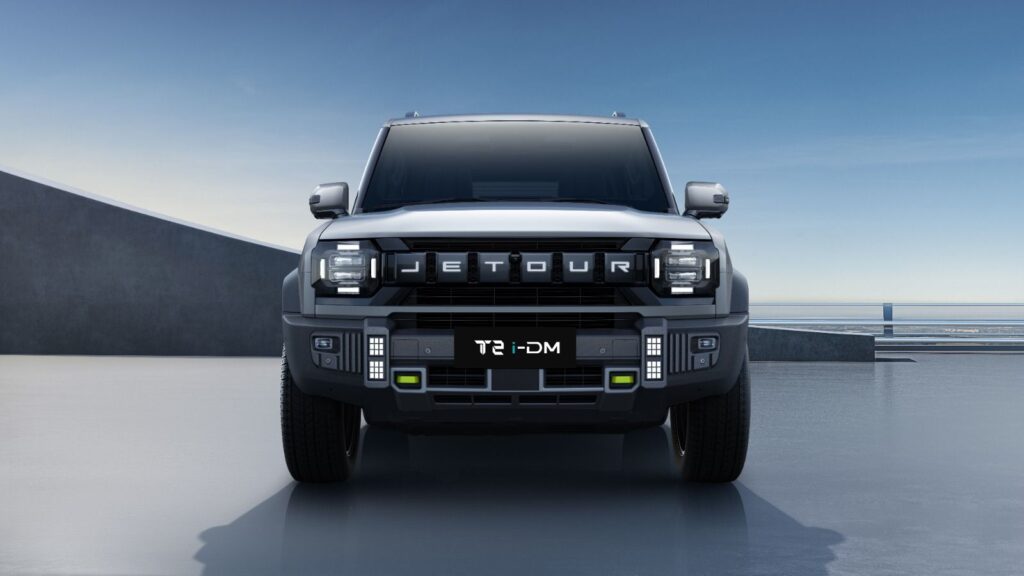 مراجعة جيتور T2 i-DM في مصر: سيارة هجينة تجمع بين القوة والراحة