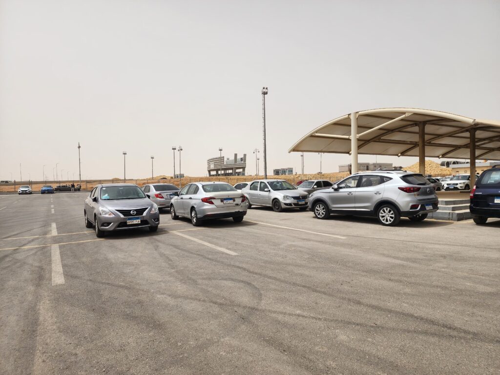 سوق السيارات المستعملة