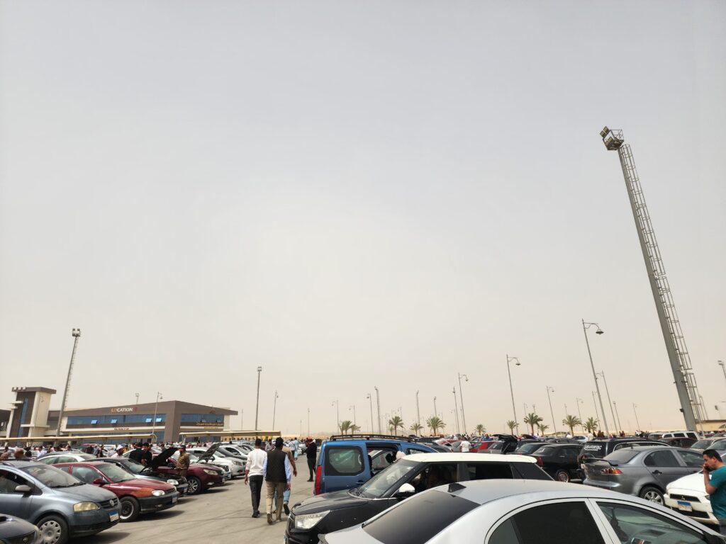 سوق السيارات المستعملة
