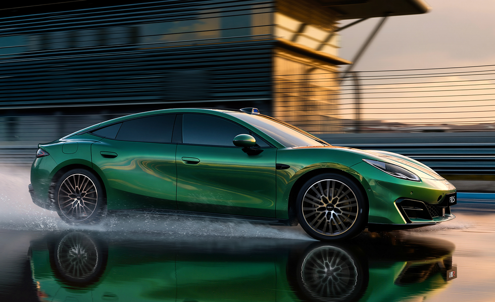 أغرب وأقوى السيارات التي ربما فاتتك في معرض بكين الدولي للسيارات 2026