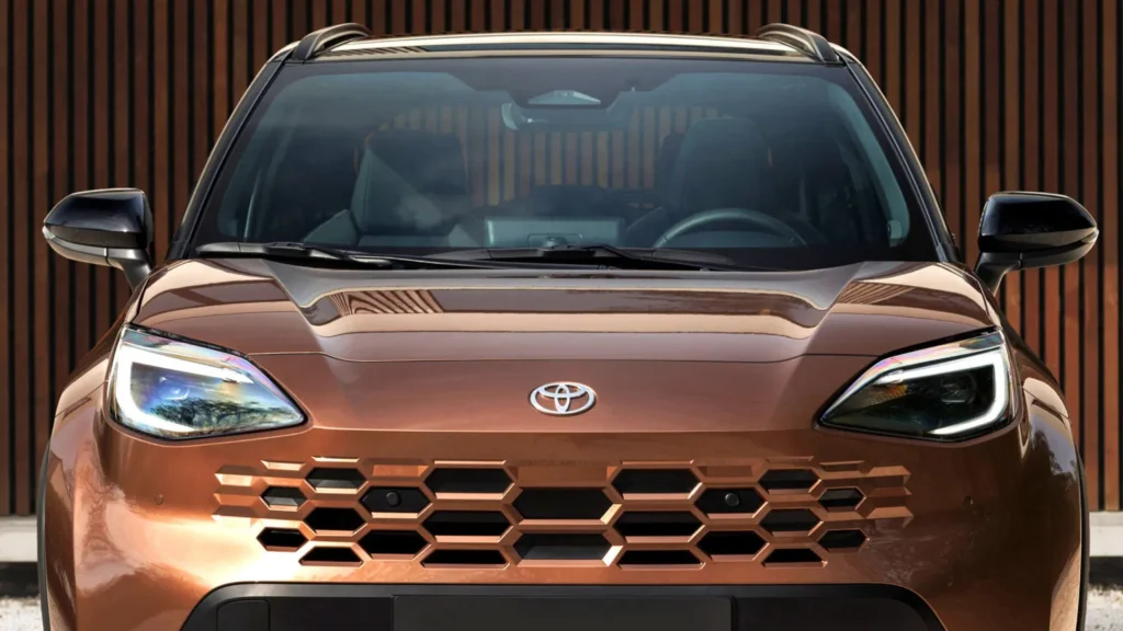 تويوتا ياريس كروس