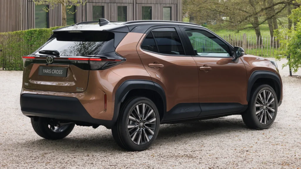 تويوتا ياريس كروس