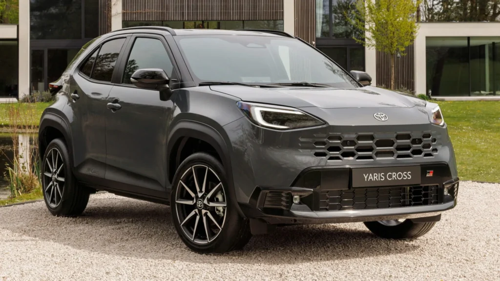 تويوتا ياريس كروس