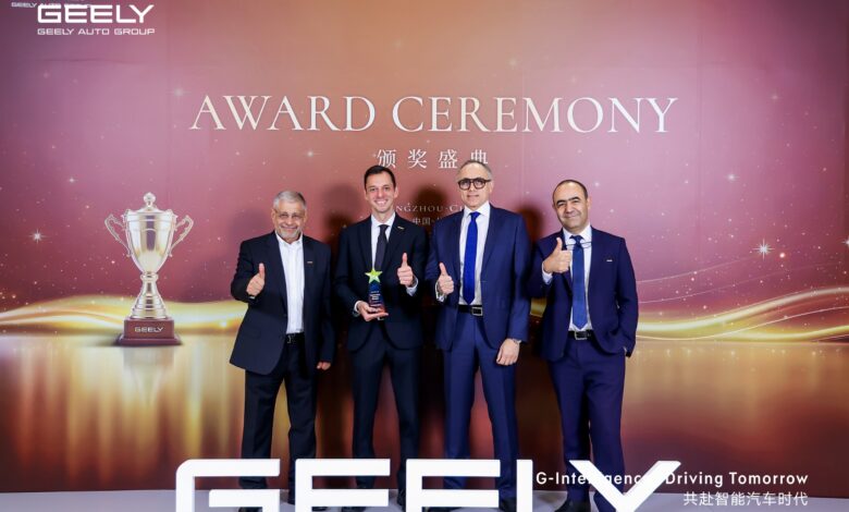 زيكر مصر تحقق إنجازًا عالميًا.. وتيمور إسماعيل ضمن أفضل المديرين أداءً