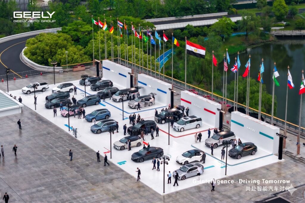 أوتوموبيلتي تحصد جائزة «أفضل صالة عرض لسيارات جيلي عالميا» في إنجاز دولي استثنائي