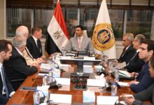 مرسيدس بنز تخطط لتصنع 5 آلاف سيارة سنويًا في مصر بمكون محلي %45