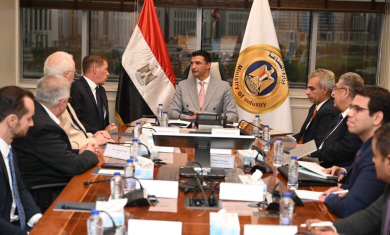مرسيدس بنز تخطط لتصنع 5 آلاف سيارة سنويًا في مصر بمكون محلي %45