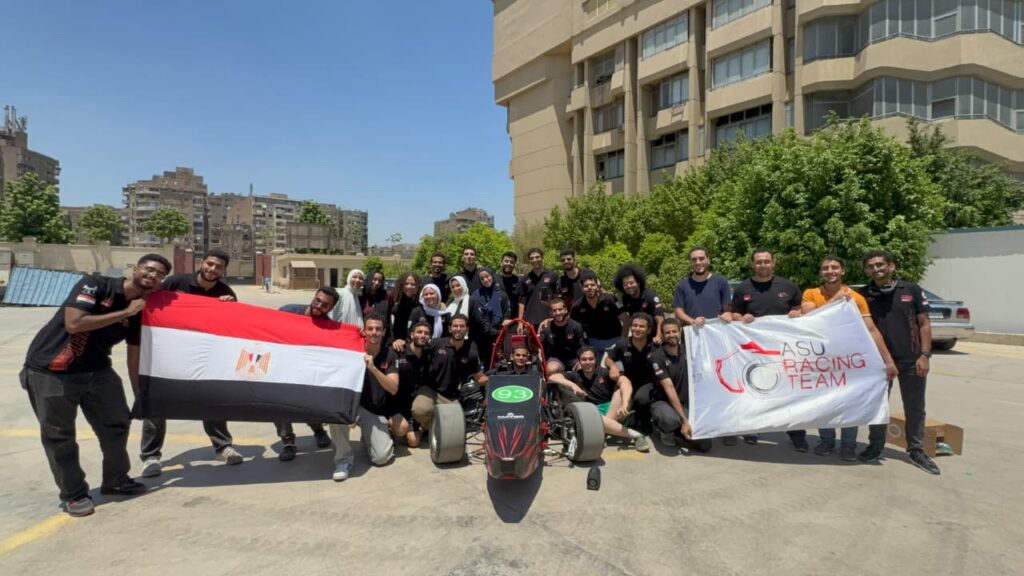 بأيدٍ مصرية 100%.. أول سيارة فورملا كهربائية مصرية تنافس عالميًا في سيلفرستون بإنجلترا