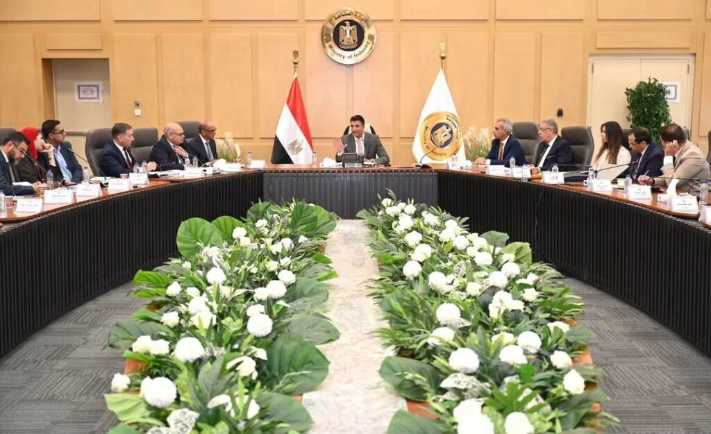 الحكومة تطلق برنامج إحلال السيارات القديمة قريبا.. حوافز مغرية وأسعار تنافسية